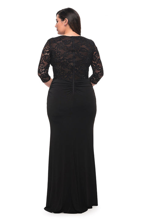 Chic Curvy Dress with Lace Patchwork & Pleated Design - Black